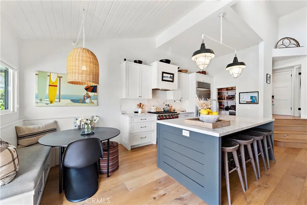 Single Family Residence for rent at 721 Browncroft Road, Laguna Beach, CA featuring 4 beds and 3 baths