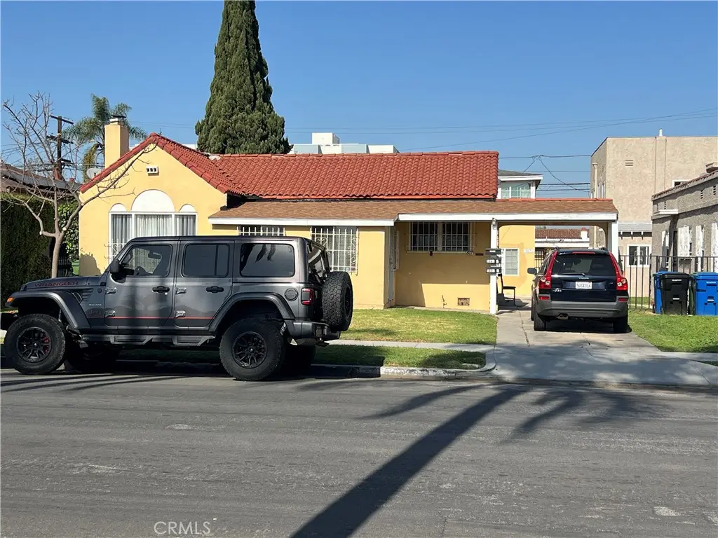 Quadruplex for sale at 1605 W 87th, Los Angeles, CA