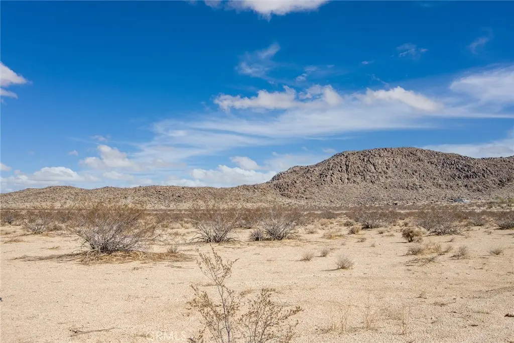 7777 La Brisa Drive, Joshua Tree, CA — listing photo 1