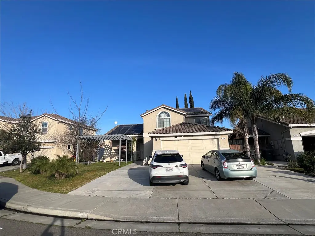 Single Family Residence for sale at 924 Dosangh Court, Livingston, CA featuring 4 beds and 3 baths