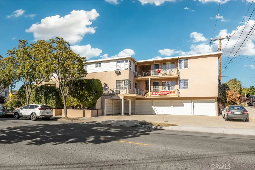 Apartment for sale at 1515 W Commonwealth Avenue, Alhambra, CA