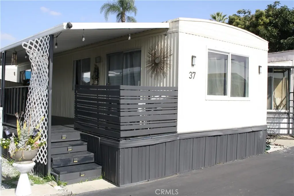 16949 S Western Avenue 37, Gardena, CA — listing photo 1