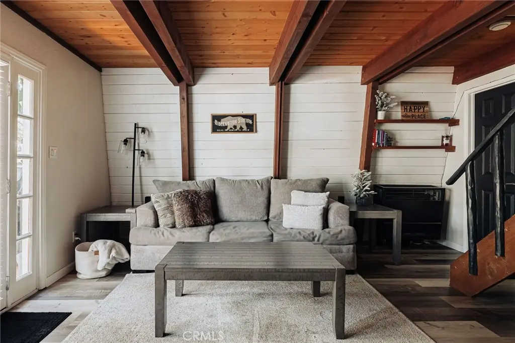 396 Kern Avenue, Sugarloaf, CA — listing photo 1