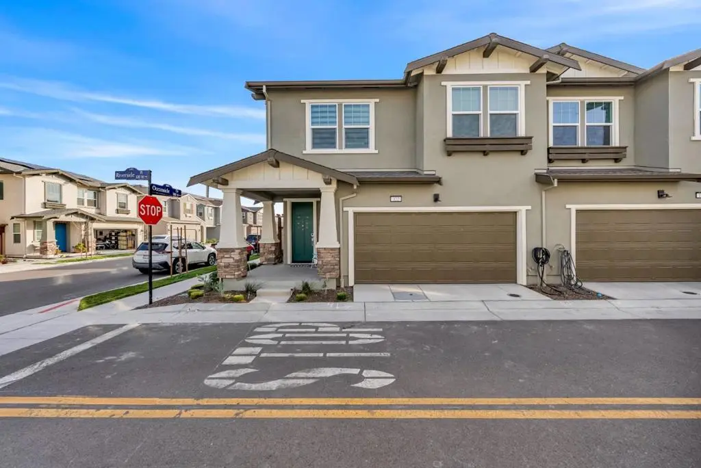 Single Family Residence for sale at 122 W Riverside Place, Tracy, CA featuring 3 beds and 3 baths