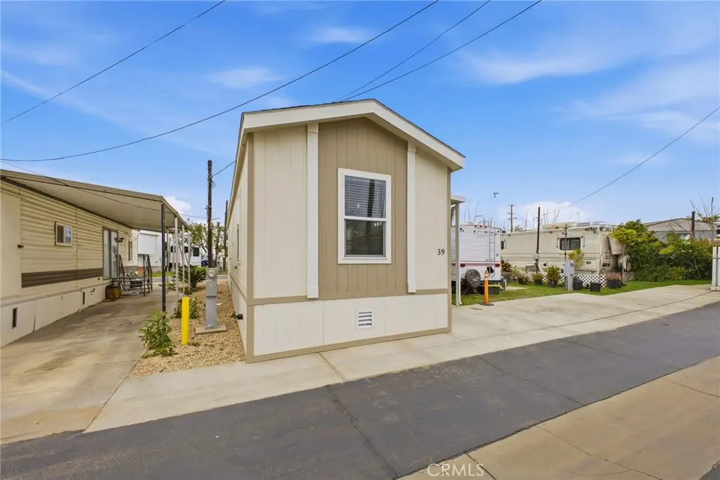 18411 Valley Boulevard 39, Bloomington, CA — listing photo 1