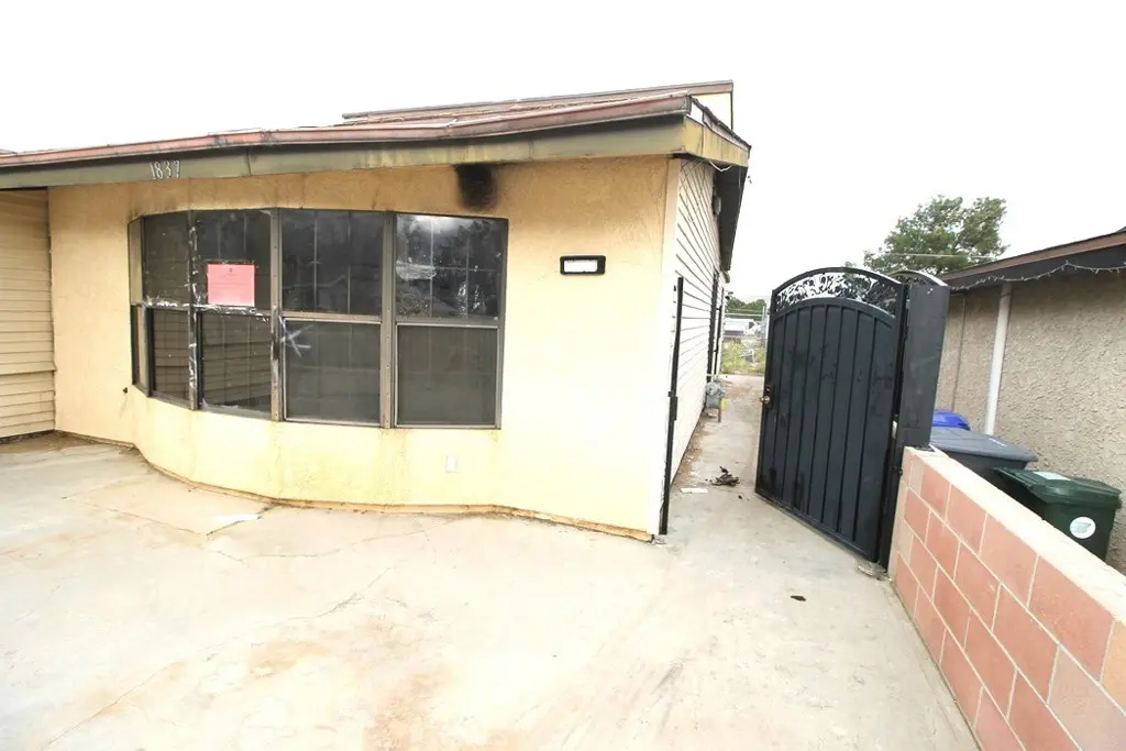 1837 Sunset, Barstow, CA — listing photo 1