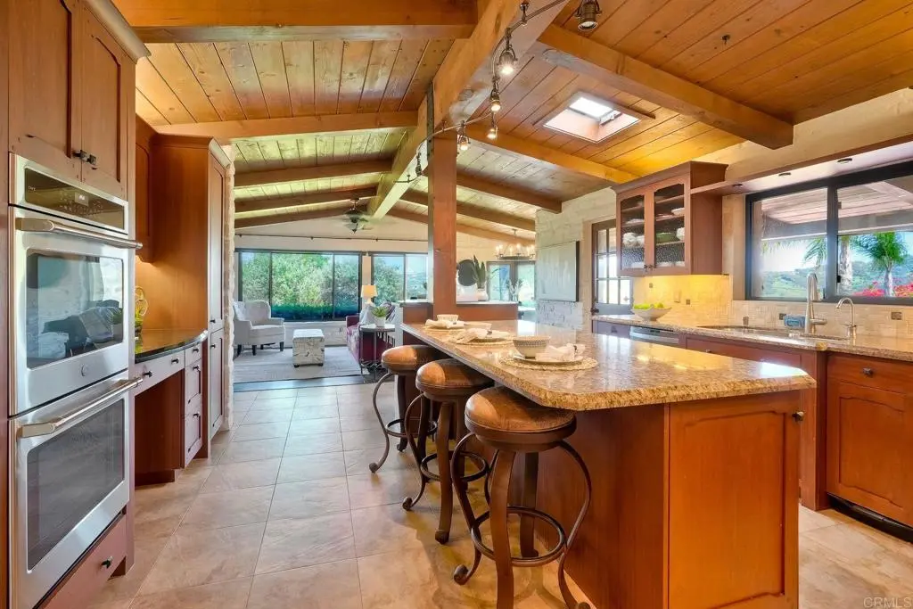 3149 Old Post Rd, Fallbrook, CA — listing photo 1