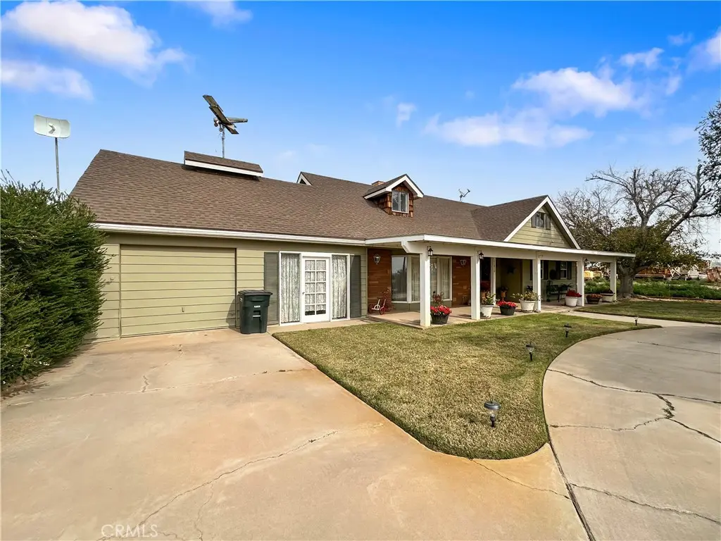 Single Family Residence for sale at 11850 W 14th Avenue, Blythe, CA featuring 4 beds and 2 baths