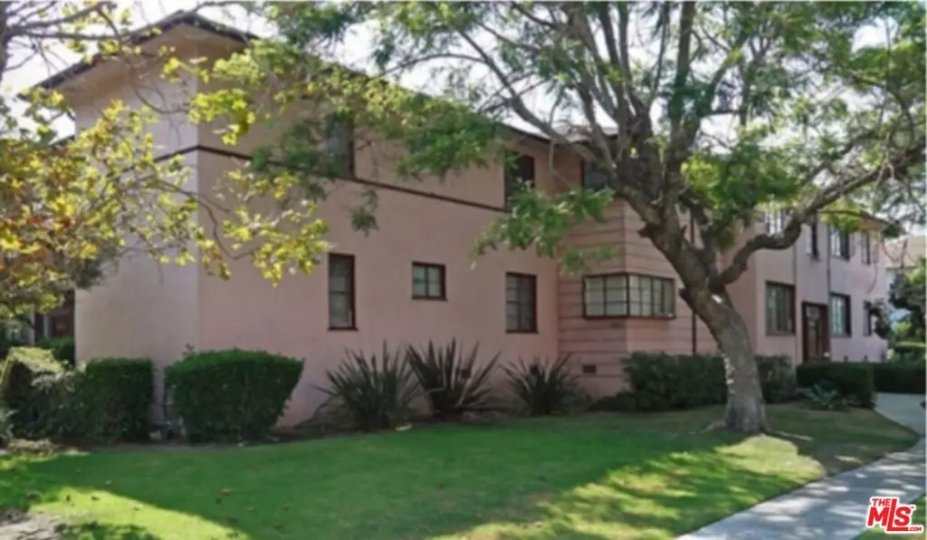 Condominium for sale at 4063 ABOURNE Road B, Los Angeles, CA featuring 1 bed and 1 bath