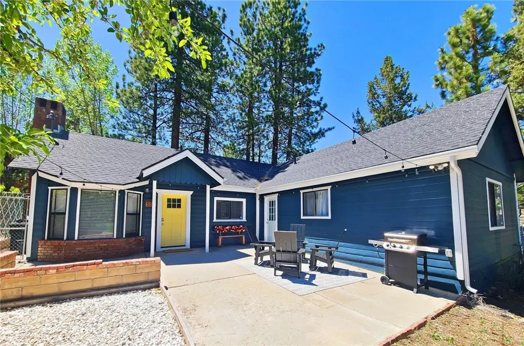 558 Badger Lane, Big Bear Lake, CA — listing photo 1