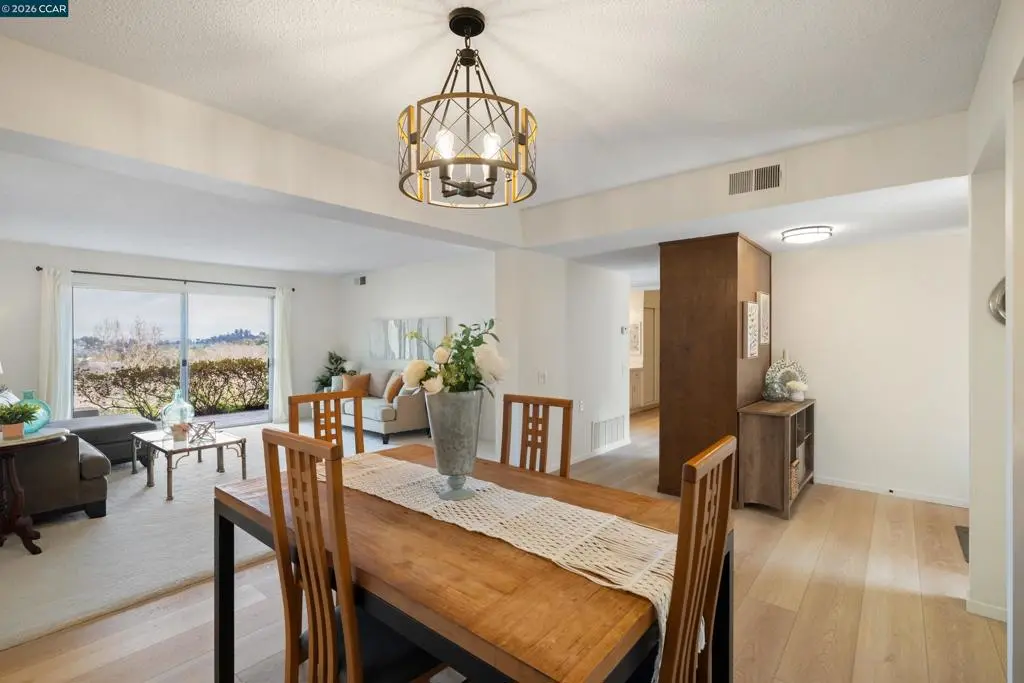 Condominium for sale at 1348 Rockledge Ln 4, Walnut Creek, CA featuring 2 beds and 1 bath