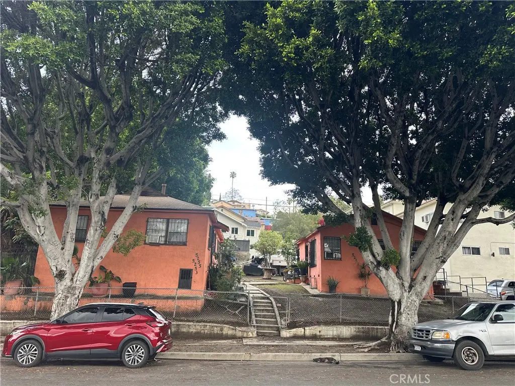 Triplex for sale at 5253 N Huntington Dr. Drive N, Los Angeles, CA