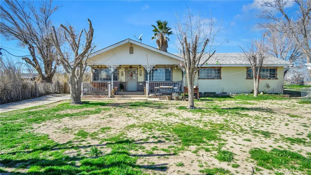 50137 40th Street West, Lancaster, CA — listing photo 1