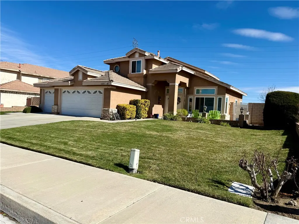12225 San Dimas Street, Victorville, CA — listing photo 1