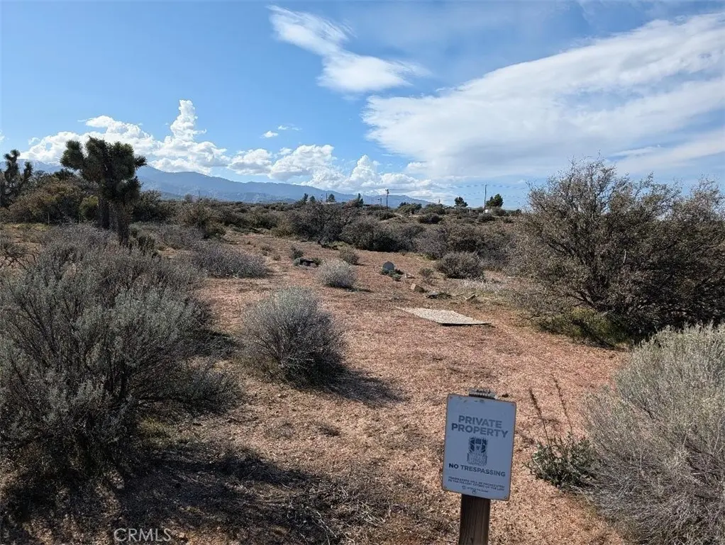 21 Atsina, Phelan, CA — listing photo 1