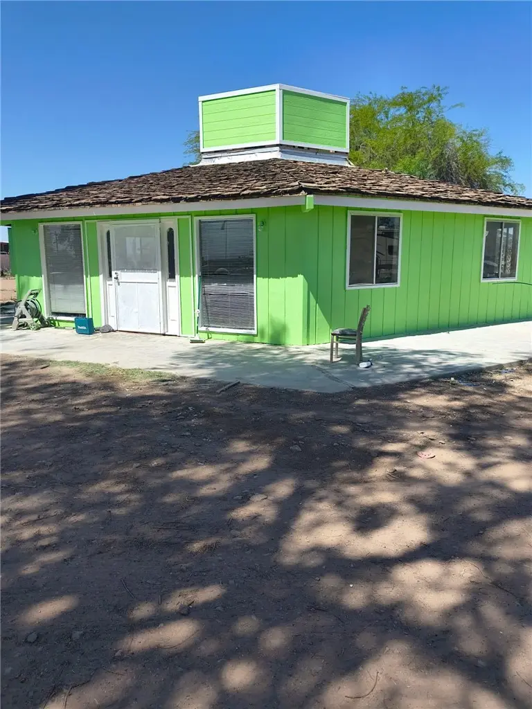 10575 Defrain, Blythe, CA — listing photo 1