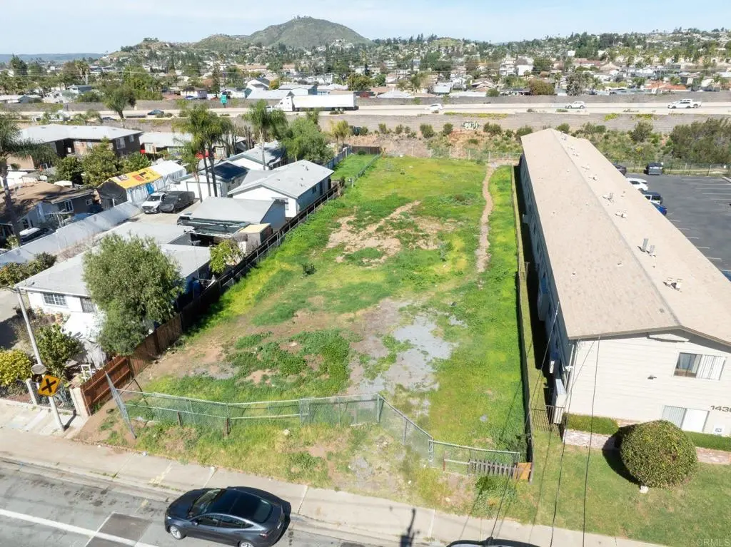 1424 Oakdale Ave, El Cajon, CA — listing photo 1