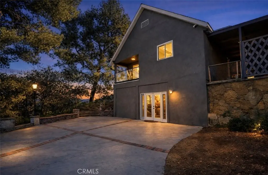 2364 Las Palomas, La Habra Heights, CA — listing photo 1