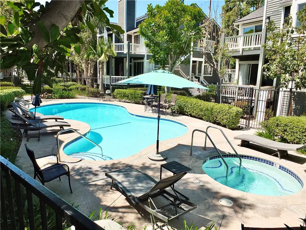 Condominium for sale at 2330 Vanguard F102, Costa Mesa, CA featuring 2 beds and 2 baths