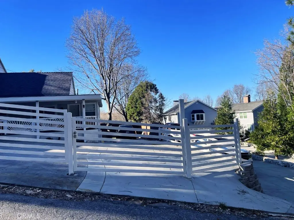 1350 Oak, Lake Arrowhead, CA — listing photo 1