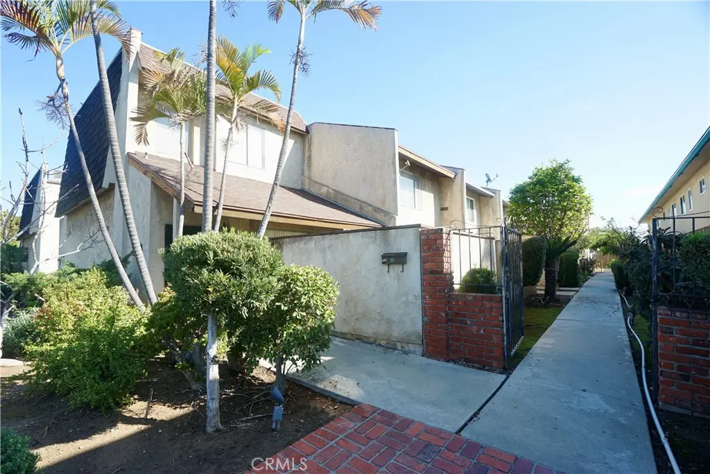 220 N Moore Avenue D, Monterey Park, CA — listing photo 1