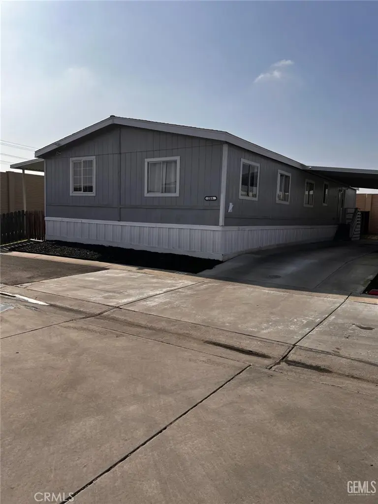 Manufactured In Park for sale at 6601 Eucalyptus 269, Bakersfield, CA featuring 4 beds and 2 baths