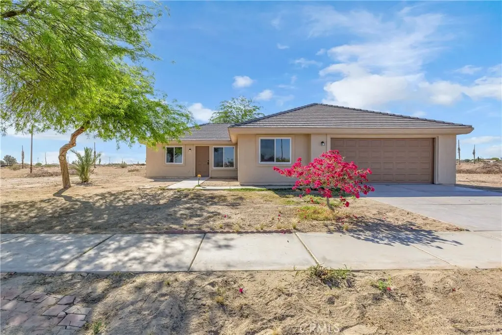 1341 Beach Club Drive, Thermal, CA — listing photo 1