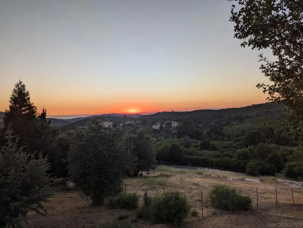 17461 Harrison Park Rd, Julian, CA — listing photo 1