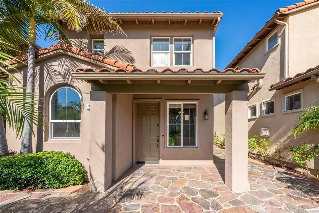 25 Amy Way, Ladera Ranch, CA — listing photo 1