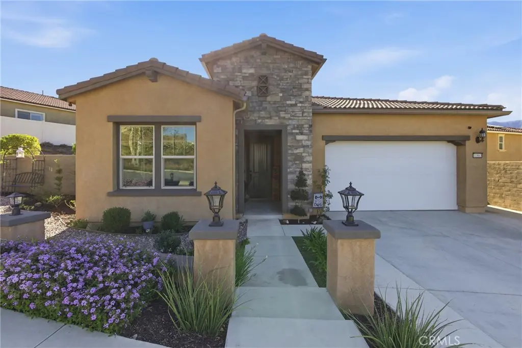 Single Family Residence for sale at 11863 Trailwood Ct, Corona, CA featuring 2 beds and 2 baths