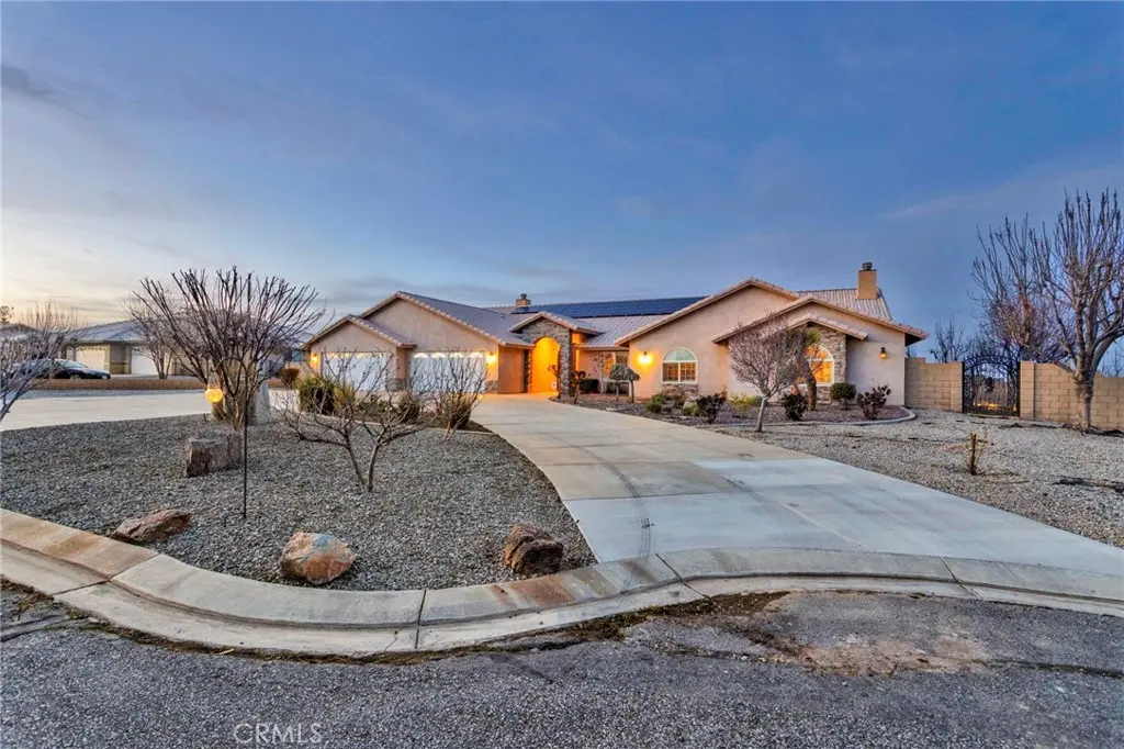 12290 Larch Road, Oak Hills, CA — listing photo 1