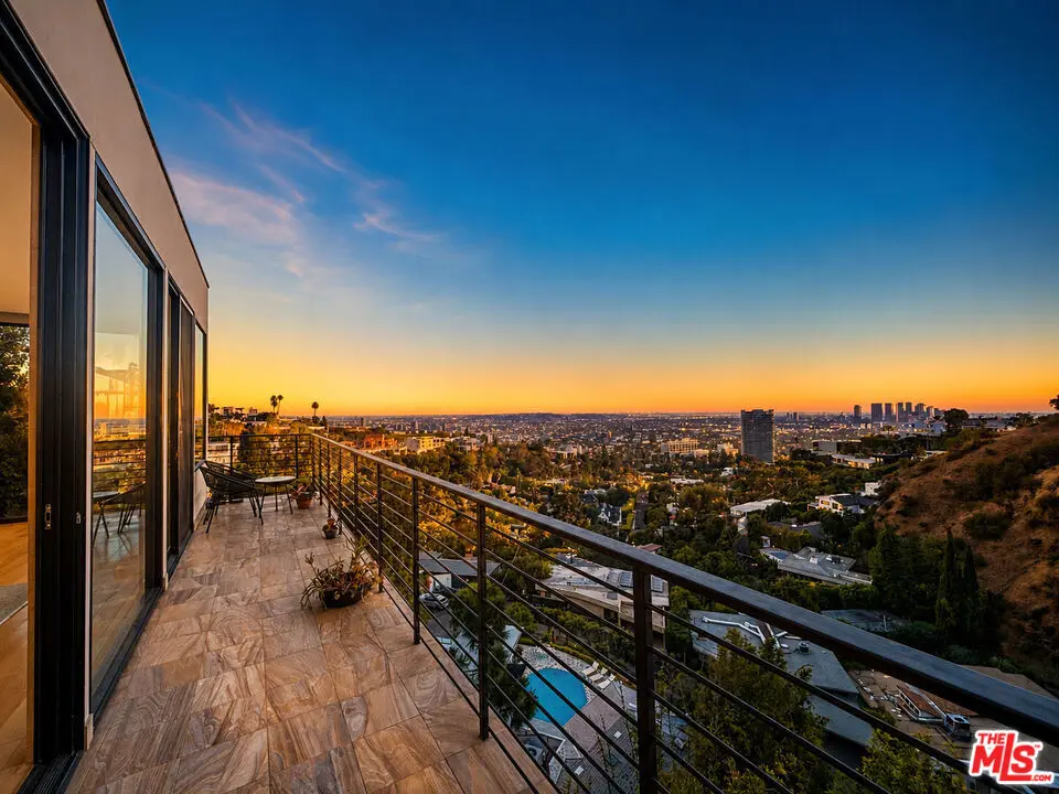 Residential Lease for rent at 9300 Warbler Way, Los Angeles, Los Angeles County, CA featuring 3 beds and 4 baths
