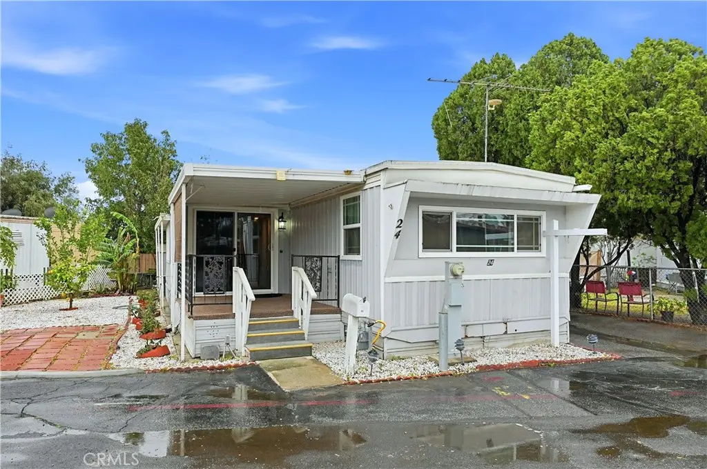8787 Locust Avenue 24, Fontana, CA — listing photo 1