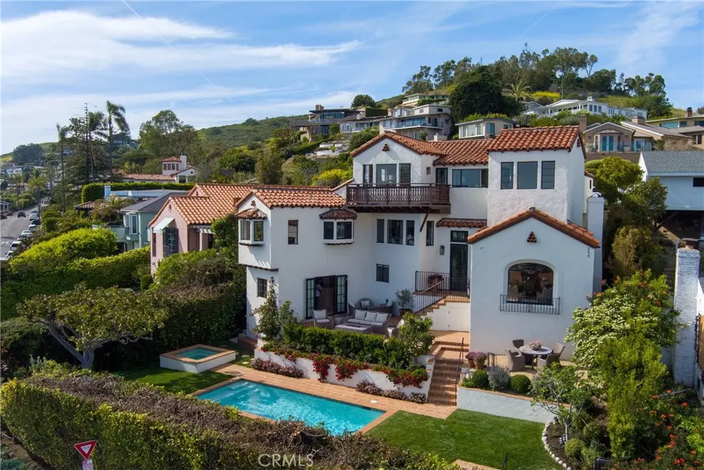 Single Family Residence for rent at 250 High Drive, Laguna Beach, CA featuring 4 beds and 5 baths