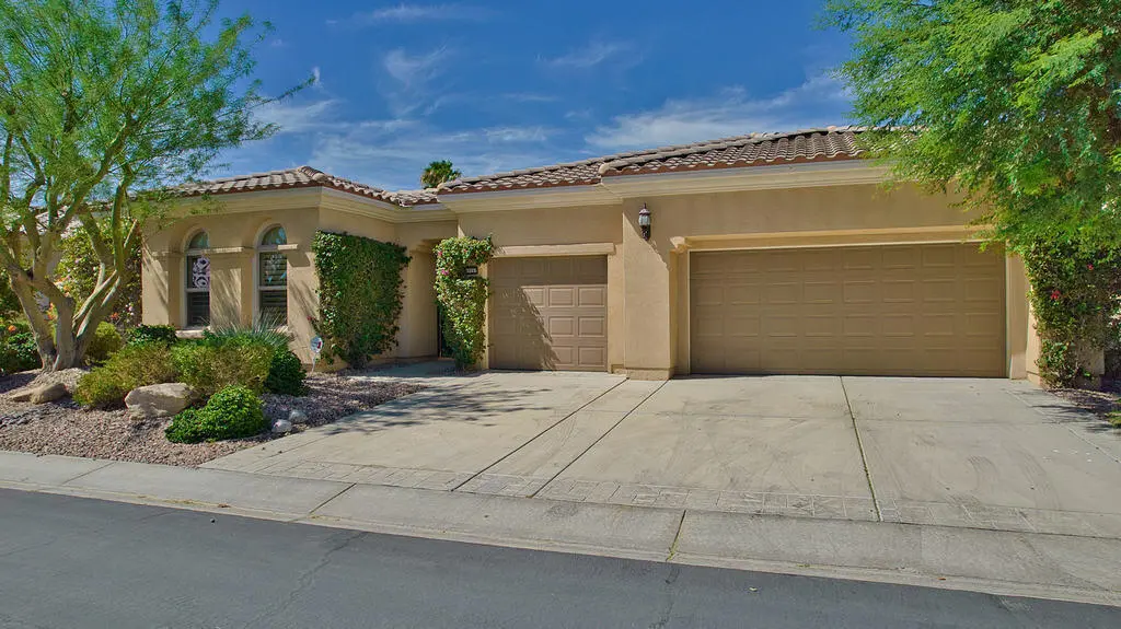Residential Lease for rent at 81157 Avenida Sombra, Indio, Riverside County, CA featuring 3 beds and 4 baths