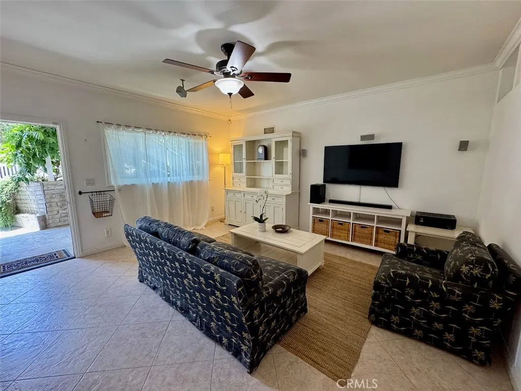 Duplex for rent at 180 High Dr B, Laguna Beach, CA featuring 1 bed and 1 bath