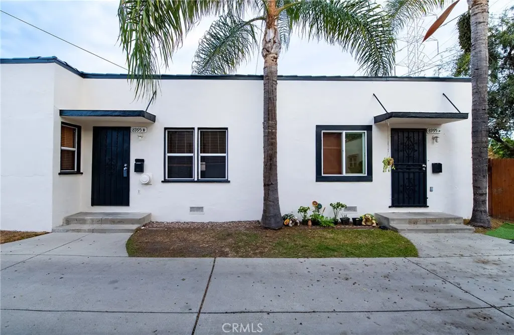 8995 Victoria Avenue, South Gate, CA — listing photo 1
