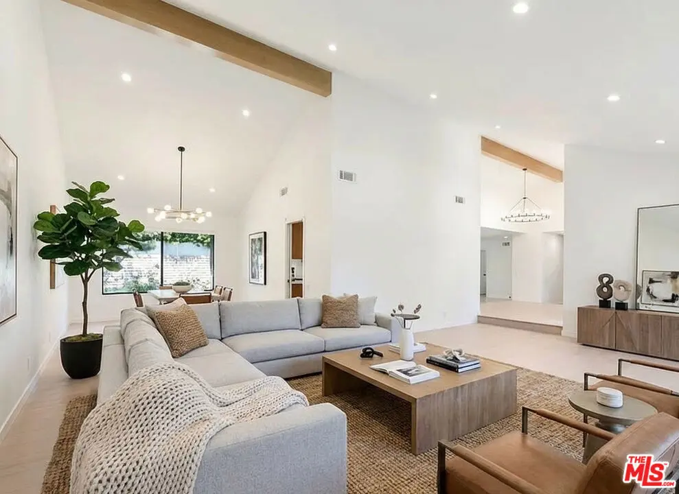 4933 Collett Avenue, Encino, CA — listing photo 1