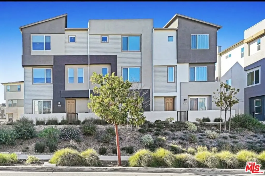 27566 Manzanita Way, Valencia, CA — listing photo 1