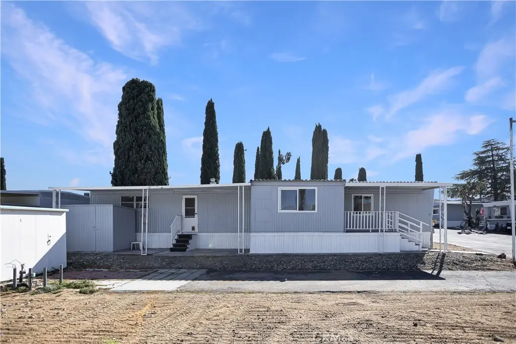 Manufactured In Park for sale at 7425 Church Street 25, Yucca Valley, CA featuring 1 bed and 1 bath