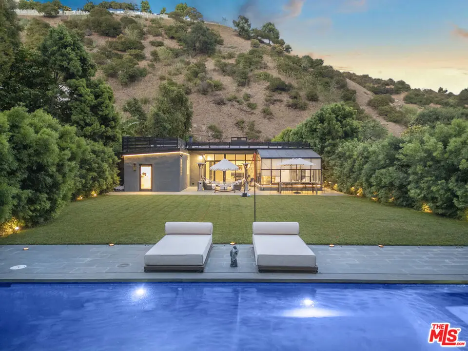 Residential Lease for rent at 1833 Franklin Canyon Drive, Beverly Hills, Los Angeles County, CA featuring 3 beds and 4 baths