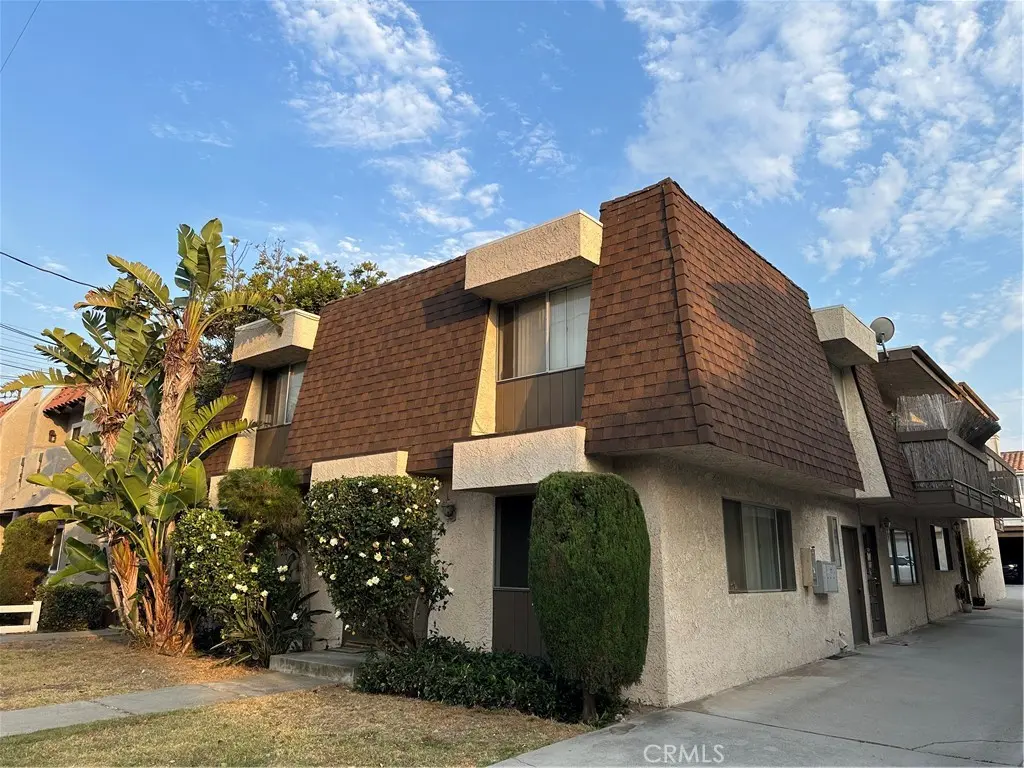 2220 Huntington Lane 4, Redondo Beach, CA — listing photo 1