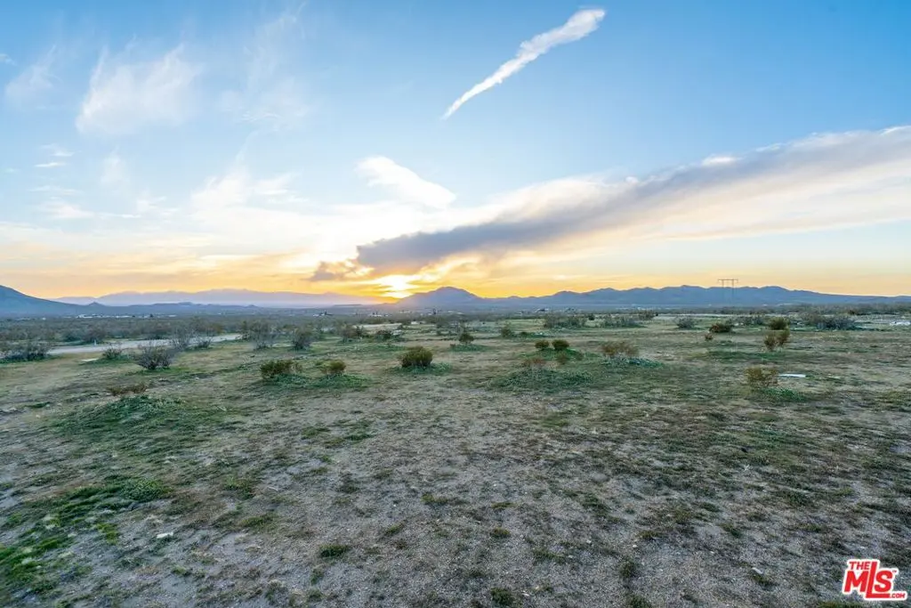 21880 Colusa Road, Apple Valley, CA — listing photo 1