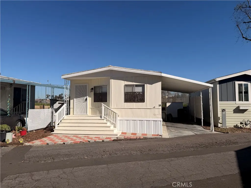 17261 Gothard 18, Huntington Beach, CA — listing photo 1