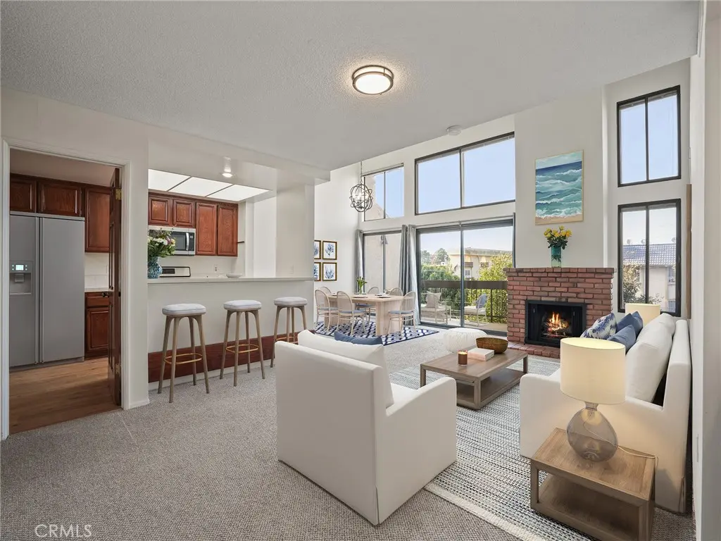 8180 Manitoba Street 302, Playa Del Rey, CA — listing photo 1