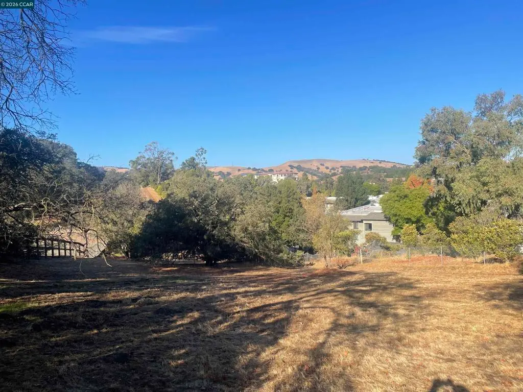 35 Hilltop Rd, Martinez, CA — listing photo 1