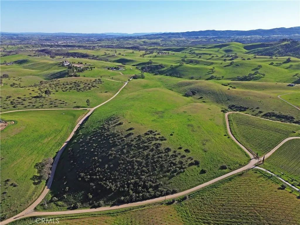1641 Sutliff Road, Paso Robles, CA — listing photo 1