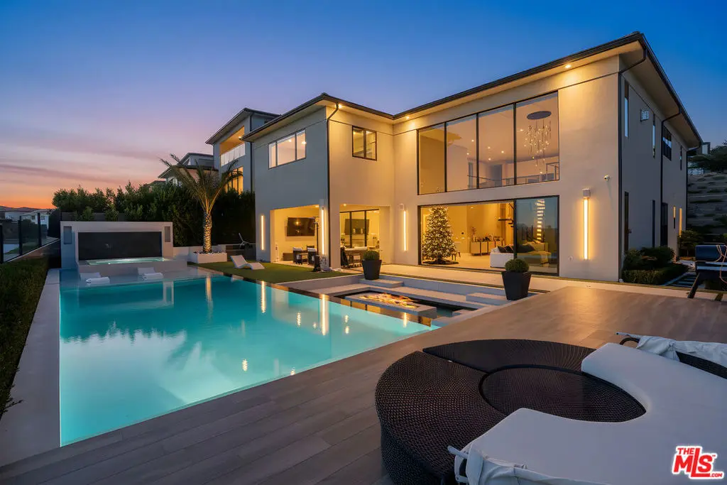20306 W Willoughby Lane, Porter Ranch, CA — listing photo 1