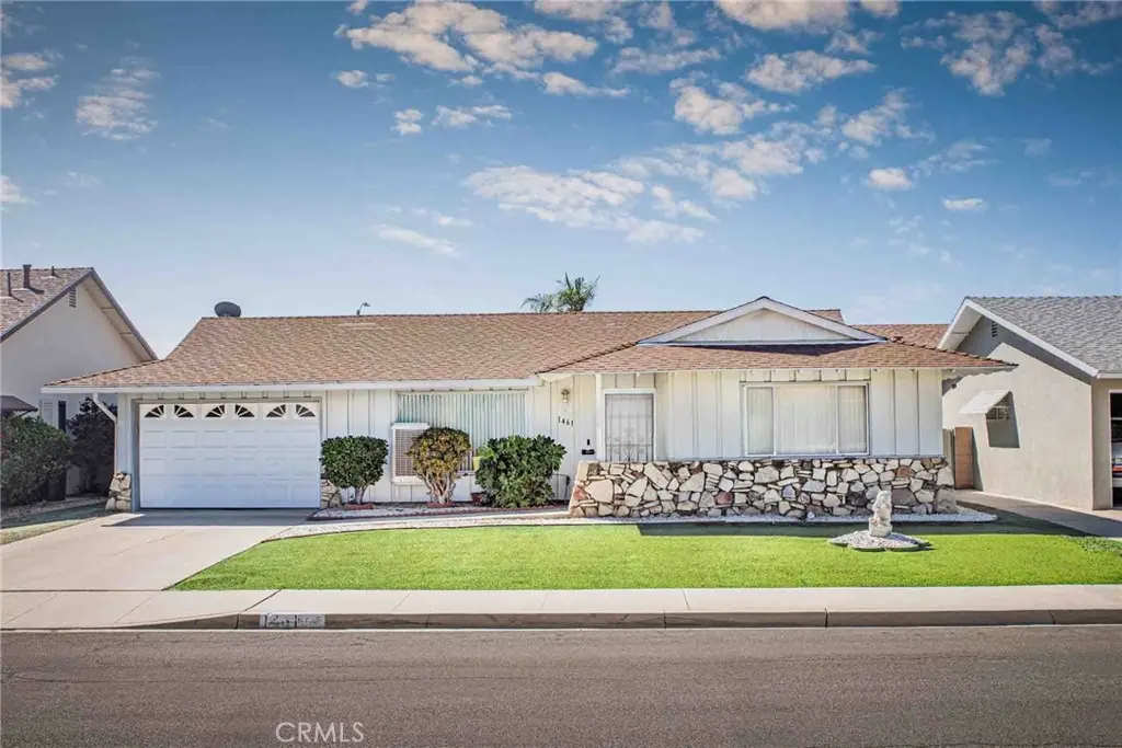 Single Family Residence for sale at 1461 Amberwood, Hemet, CA featuring 2 beds and 2 baths