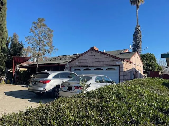 Single Family Residence for sale at 520 S Capitol Avenue, San Jose, CA featuring 4 beds and 2 baths